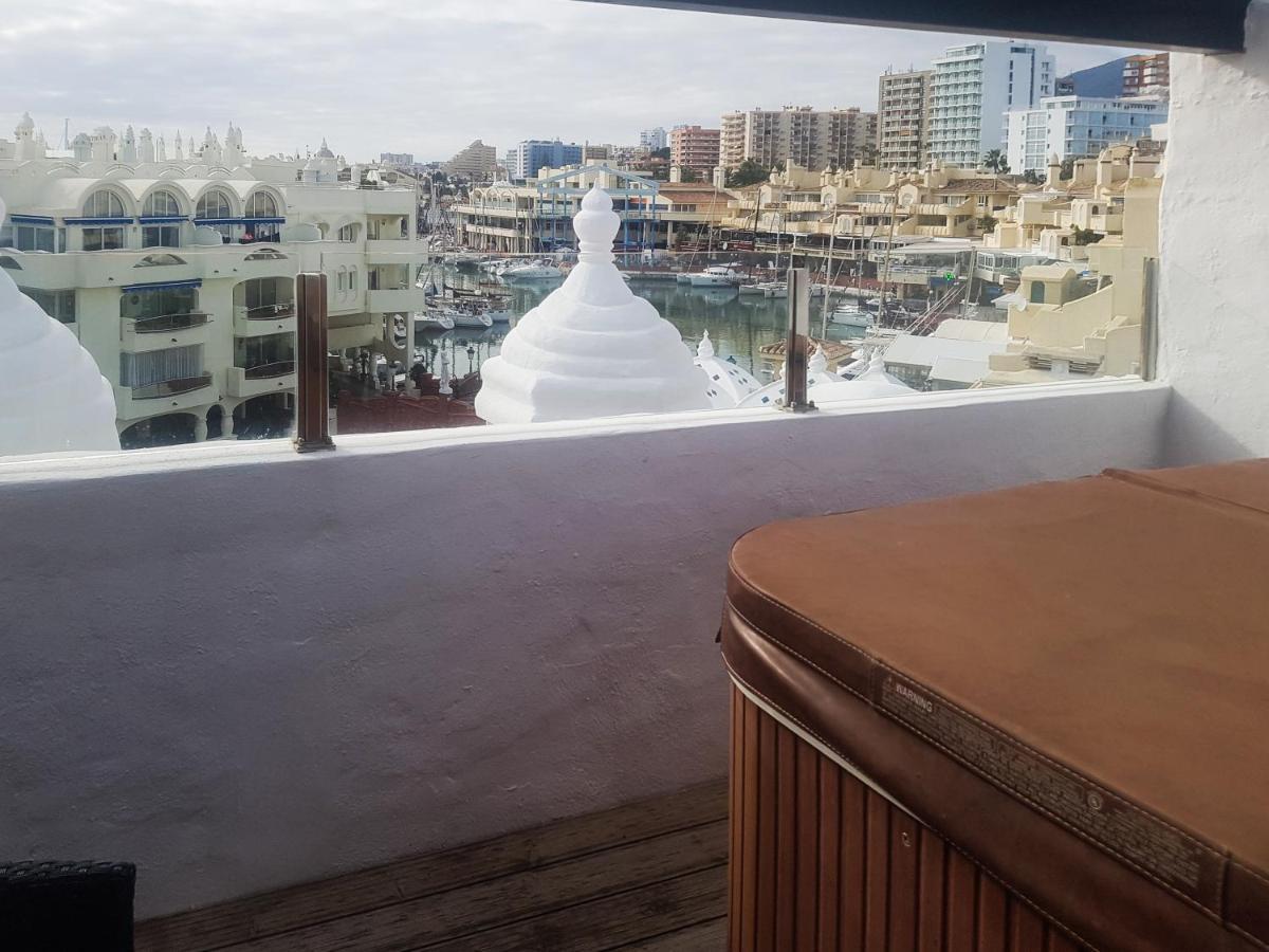 Homelystay-Benalmadena, Puerto Marina エクステリア 写真