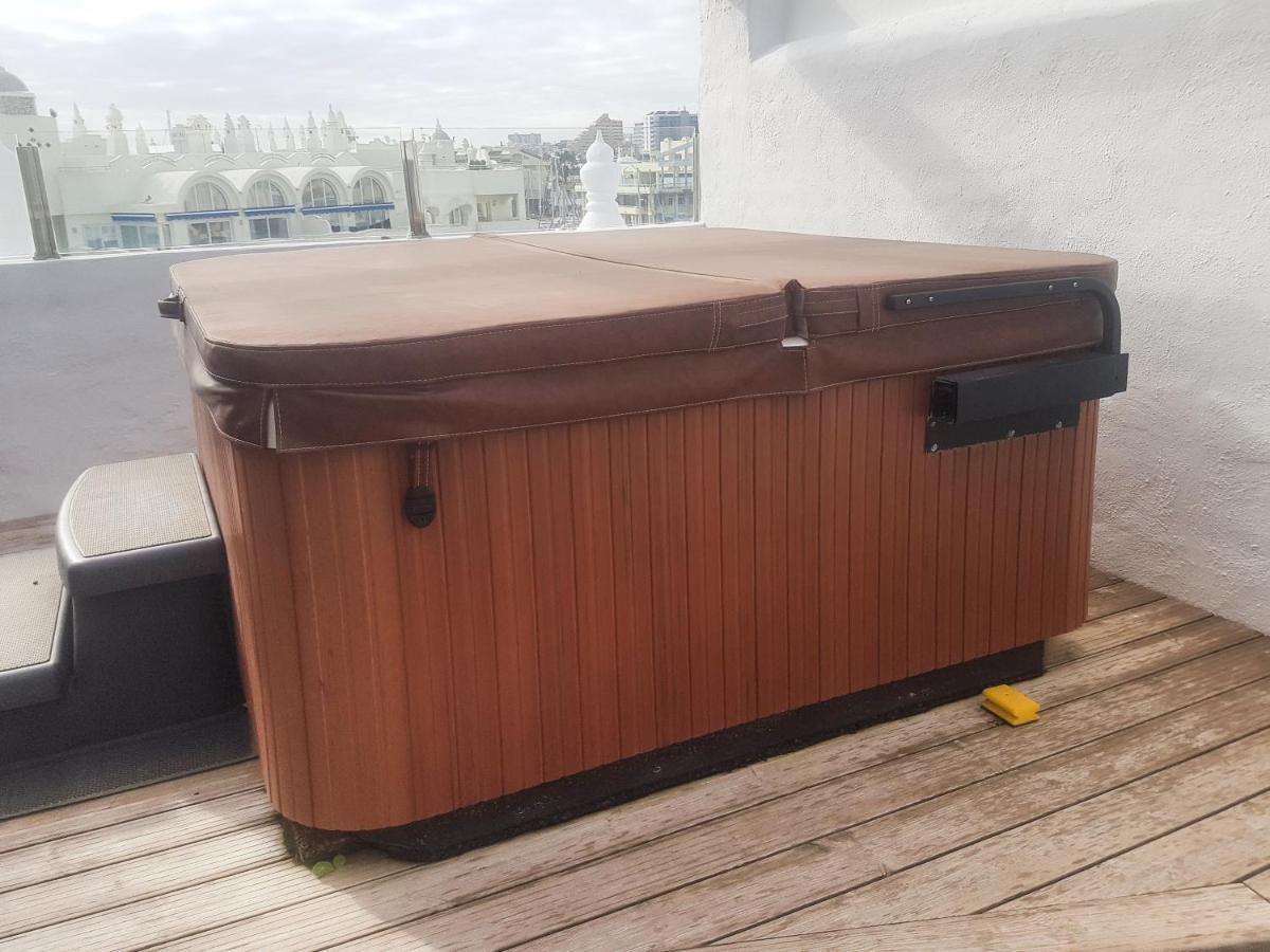 Homelystay-Benalmadena, Puerto Marina エクステリア 写真